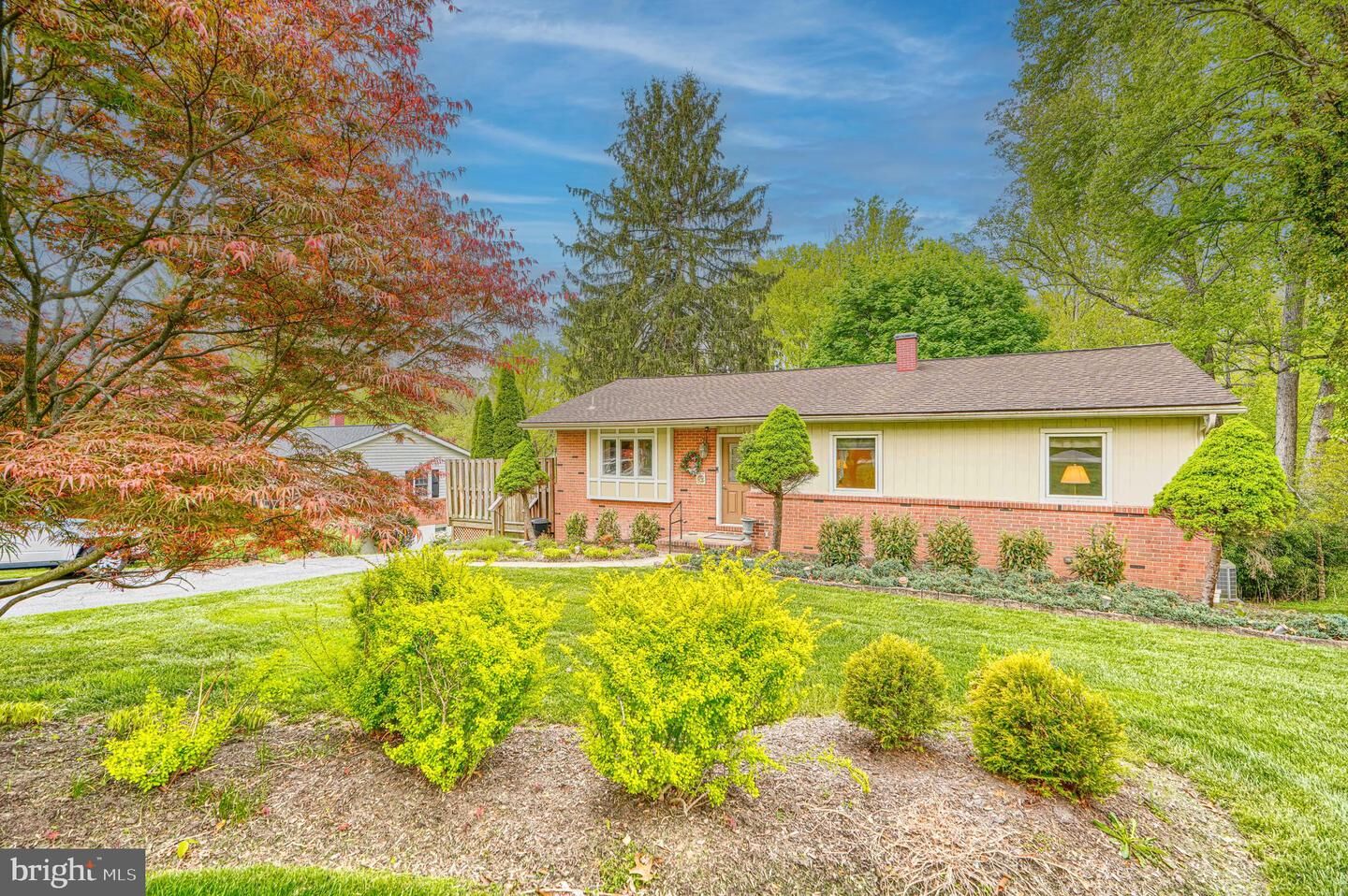 Property Photo:  6706 Allview Drive  MD 21046 