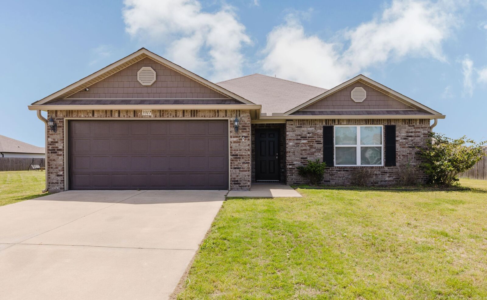 Property Photo:  3317 Wilshire Boulevard  AR 72019 