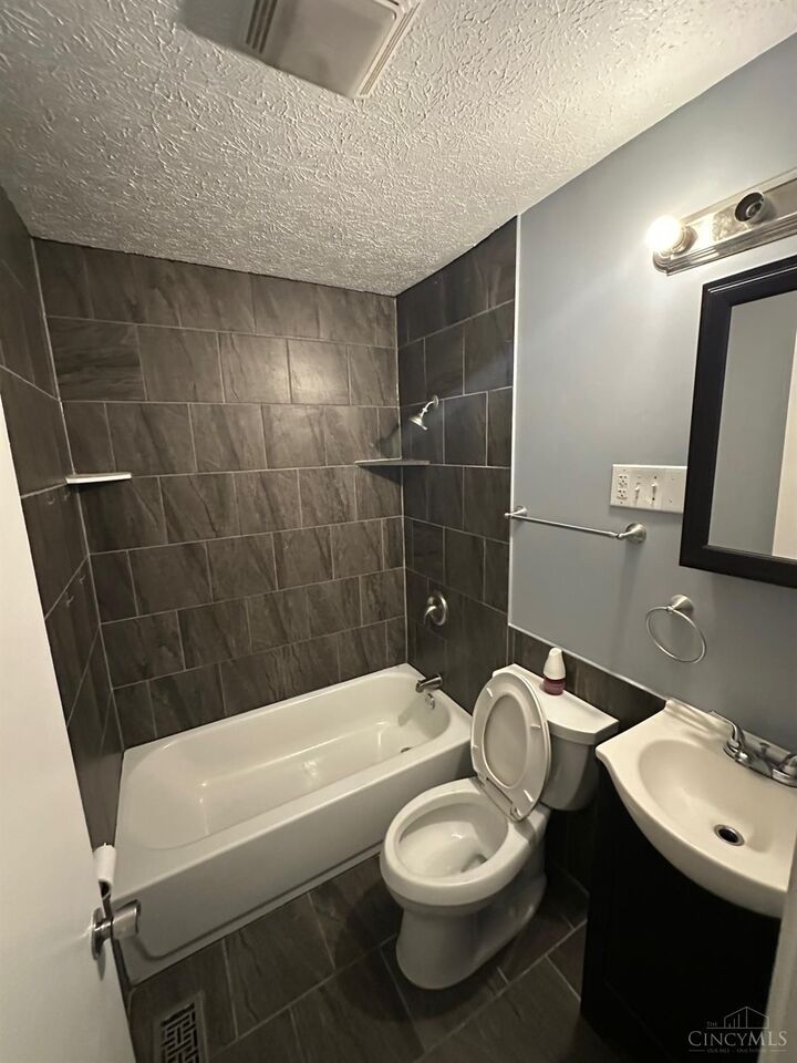 Property Photo:  921 14th Avenue  OH 45044 