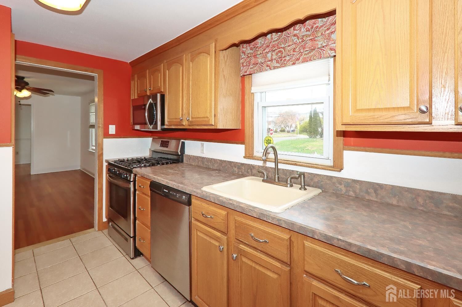 Property Photo:  2 Mohawk Drive  NJ 07016 