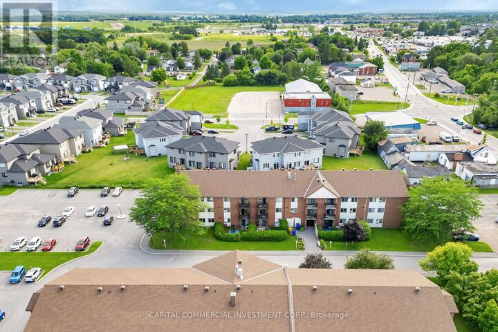 Property Photo:  1 Robert Street  ON K7S 3N1 