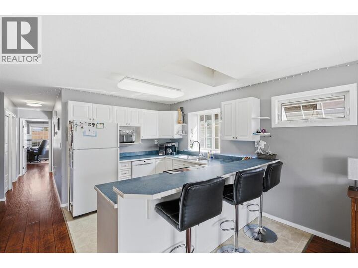 Photo de la propriété:  249 Juniper Avenue  BC V2B 1H8 