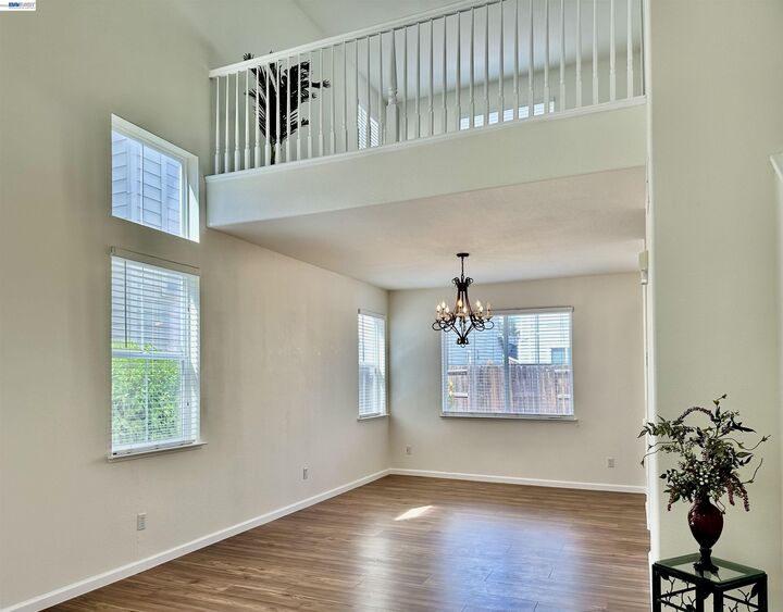 Property Photo:  1555 Lankershire Dr  CA 95377 