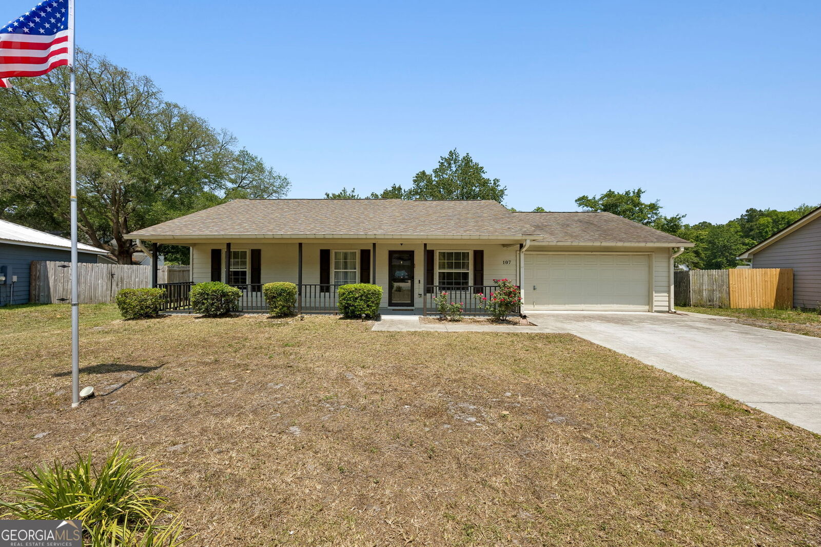 Property Photo:  107 Boxwood Court  GA 31548 