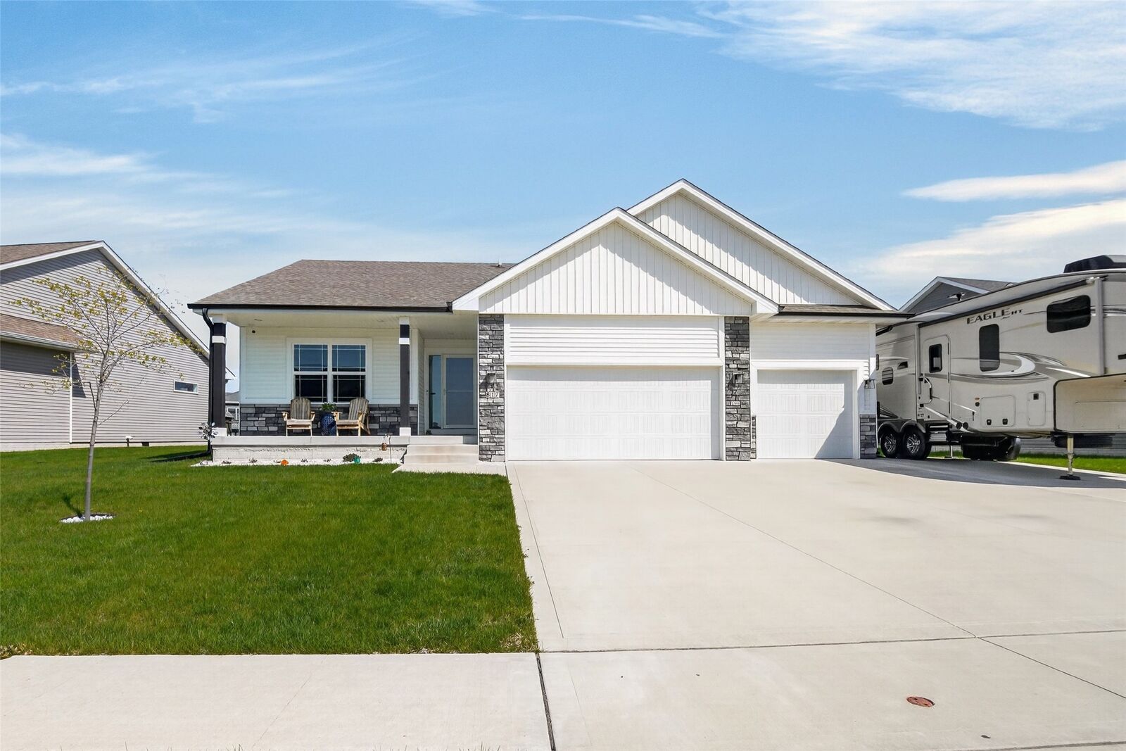 Property Photo:  817 Mulberry Drive NW  IA 50035 