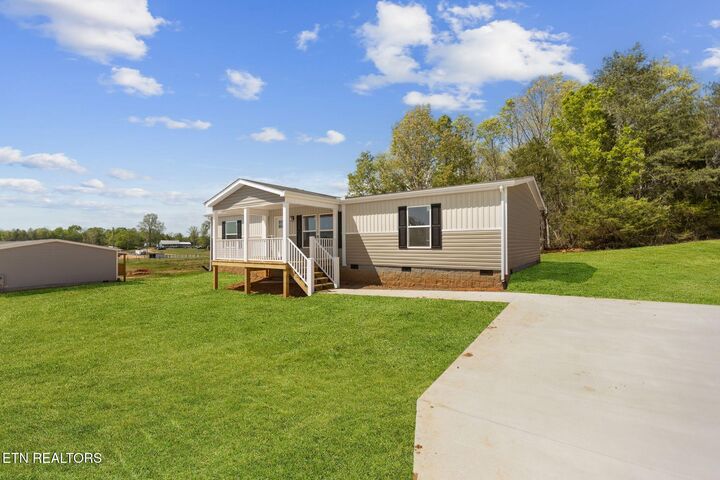 Property Photo: 249 County Road 784A TN 37331