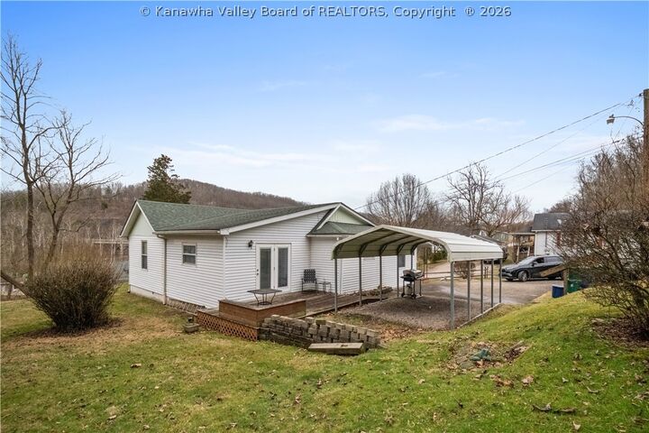 Property Photo:  224 Easter Road  WV 25143 