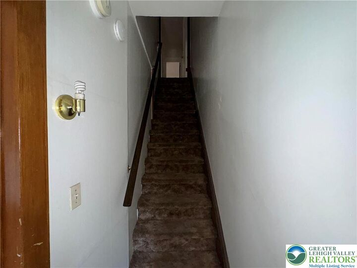 Property Photo:  733 N 11th Street 2  PA 18102 