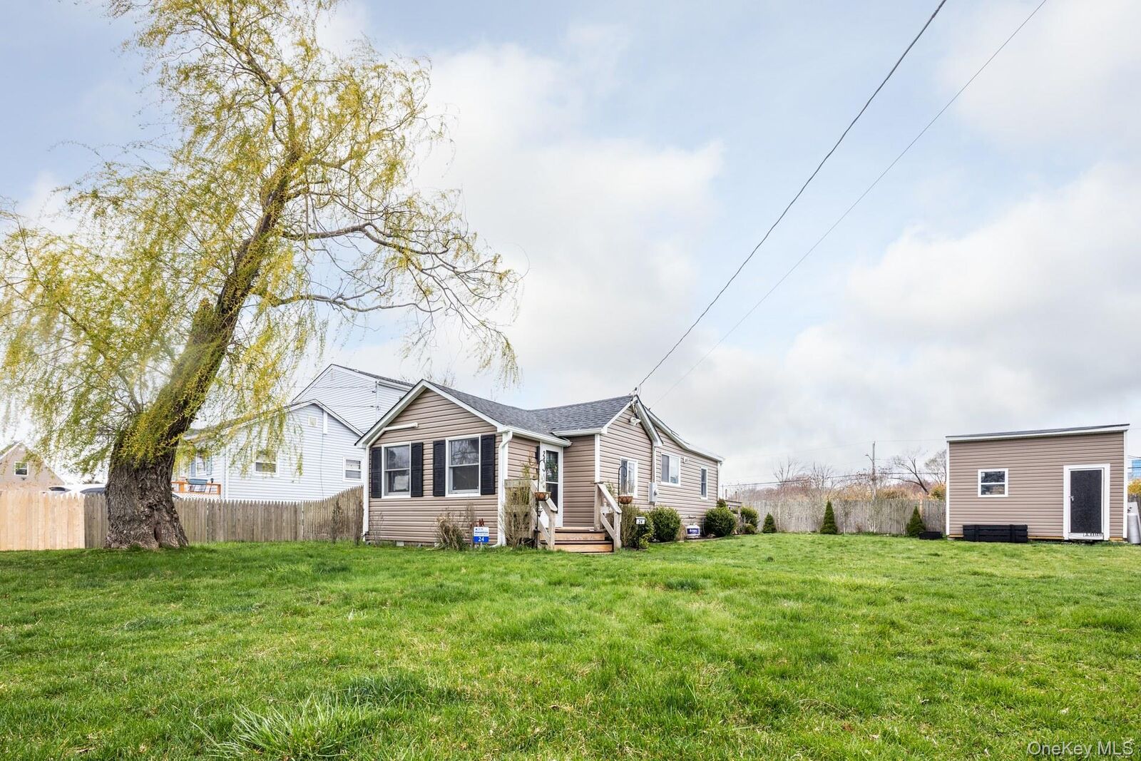 Property Photo:  24 Blue Point Road  NY 11951 