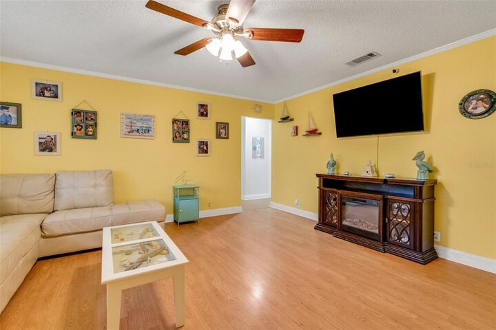 Property Photo:  202 Saint Lucie Road  FL 33884 