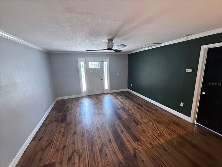 Property Photo: 2722 9th Avenue W FL 34205