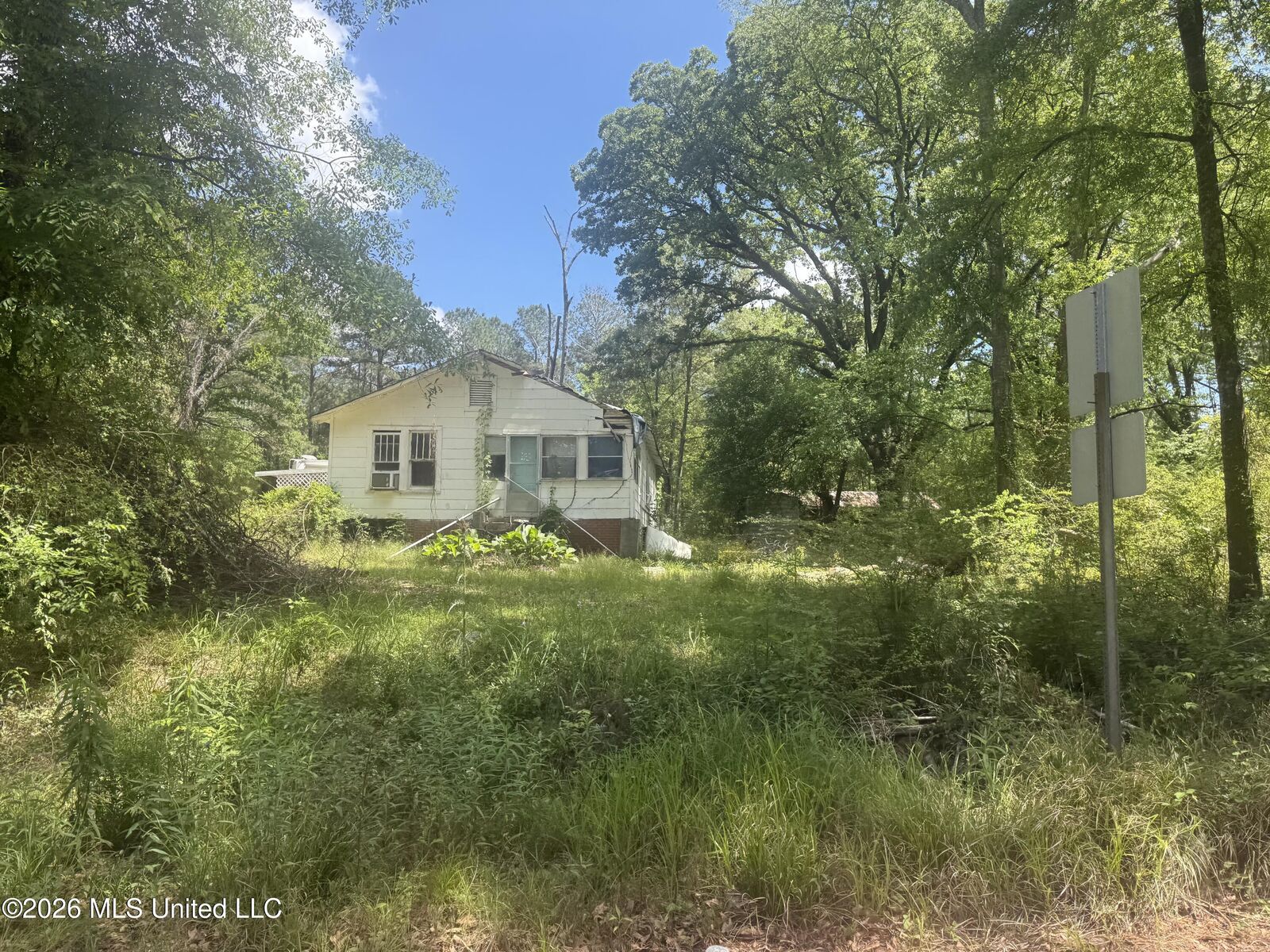 Property Photo:  4950 Old Byram Road  MS 39212 