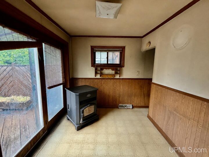 Property Photo:  219 E Bonnie Street  MI 49938 