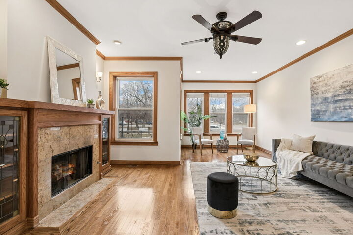 Property Photo:  2210 N Kedzie Boulevard 1N  IL 60647 