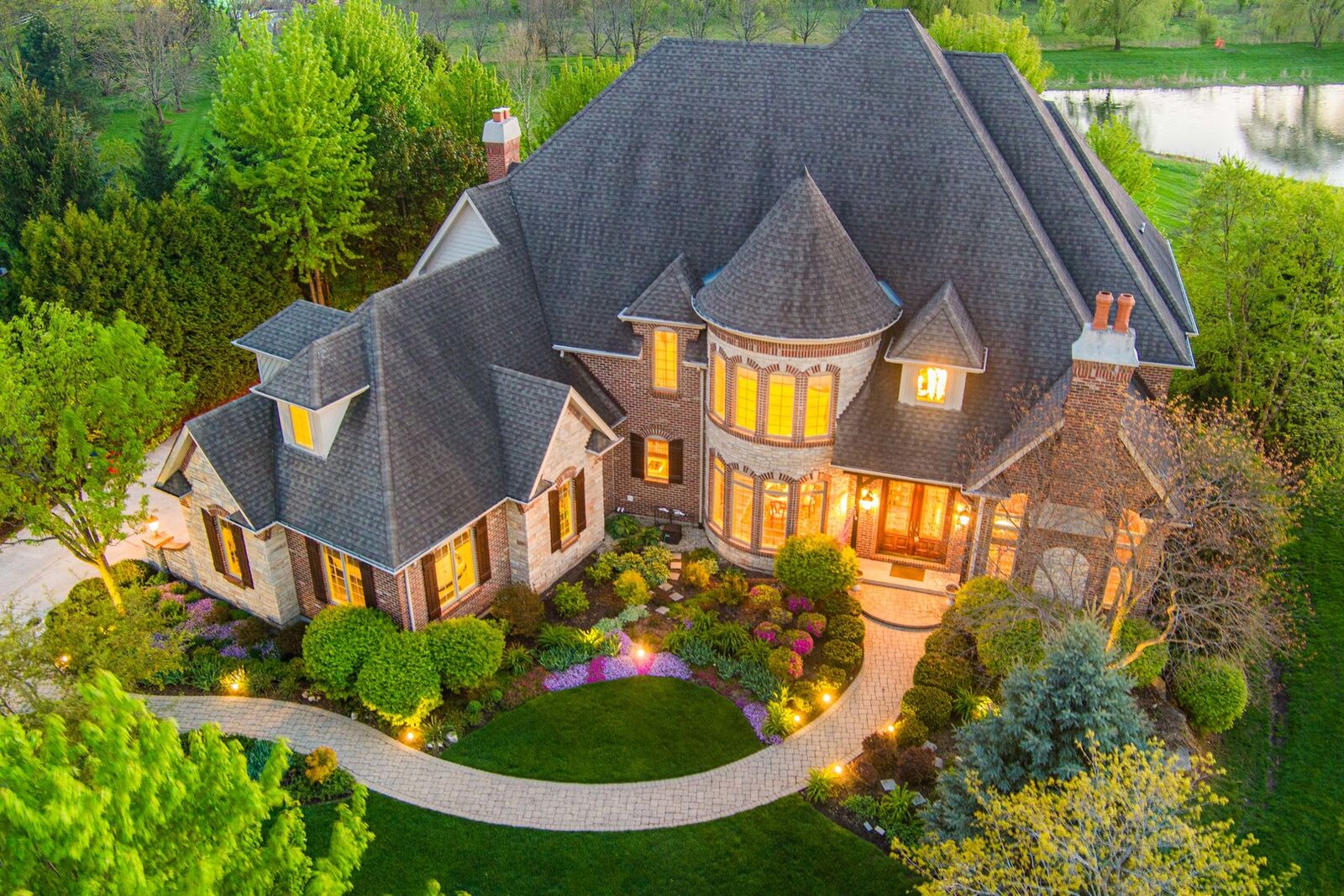 Property Photo:  39W835 Goldenrod Drive  IL 60175 