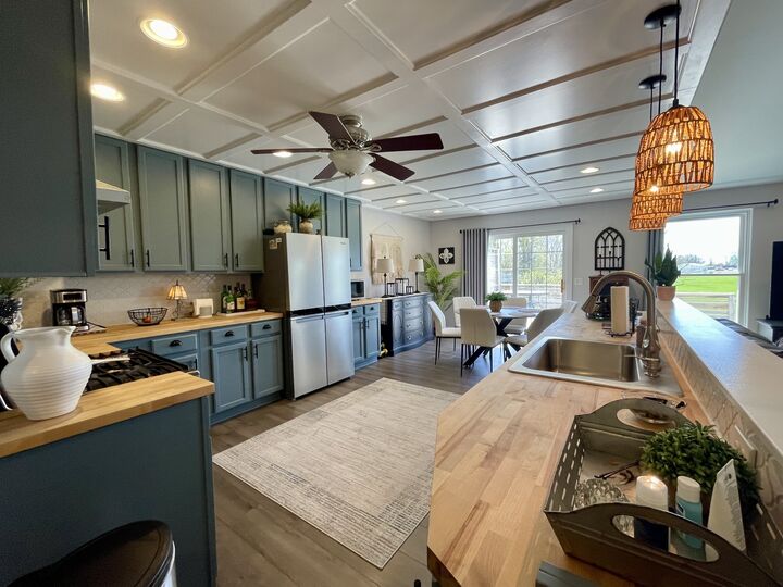 Property Photo:  511 W Miller Avenue  IL 60520 