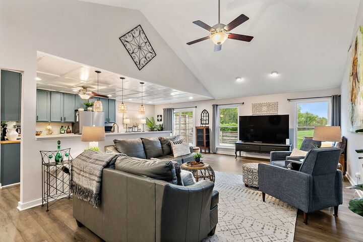 Property Photo:  511 W Miller Avenue  IL 60520 