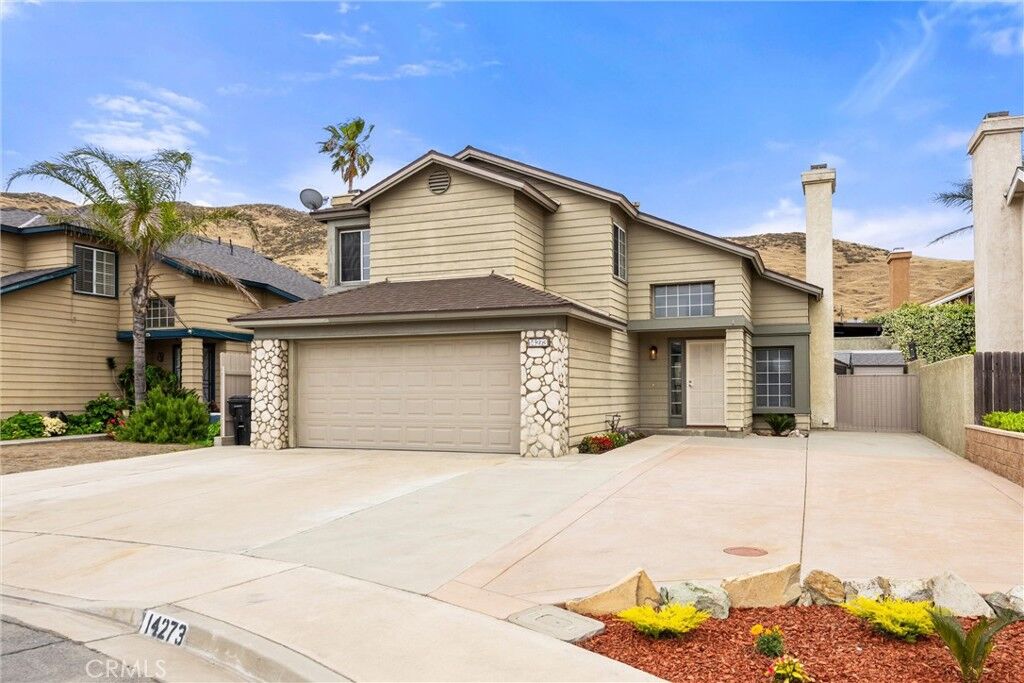 Property Photo:  14273 Elizabeth Court  CA 92337 