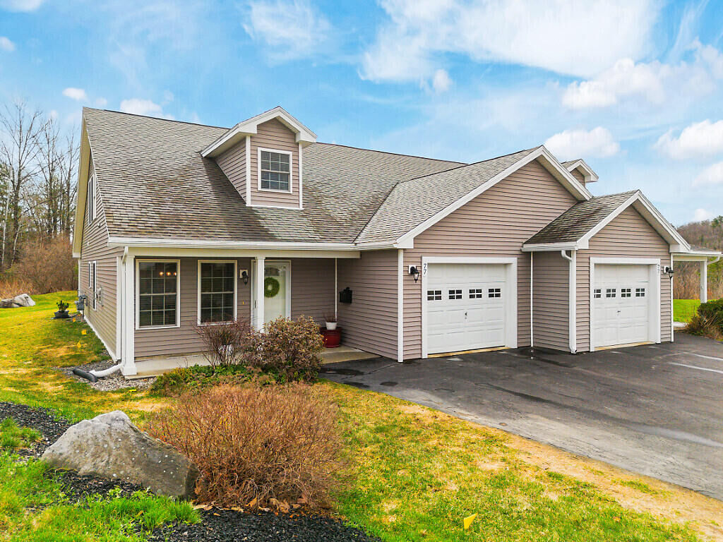 Property Photo:  77 Glen Street A  ME 04330 