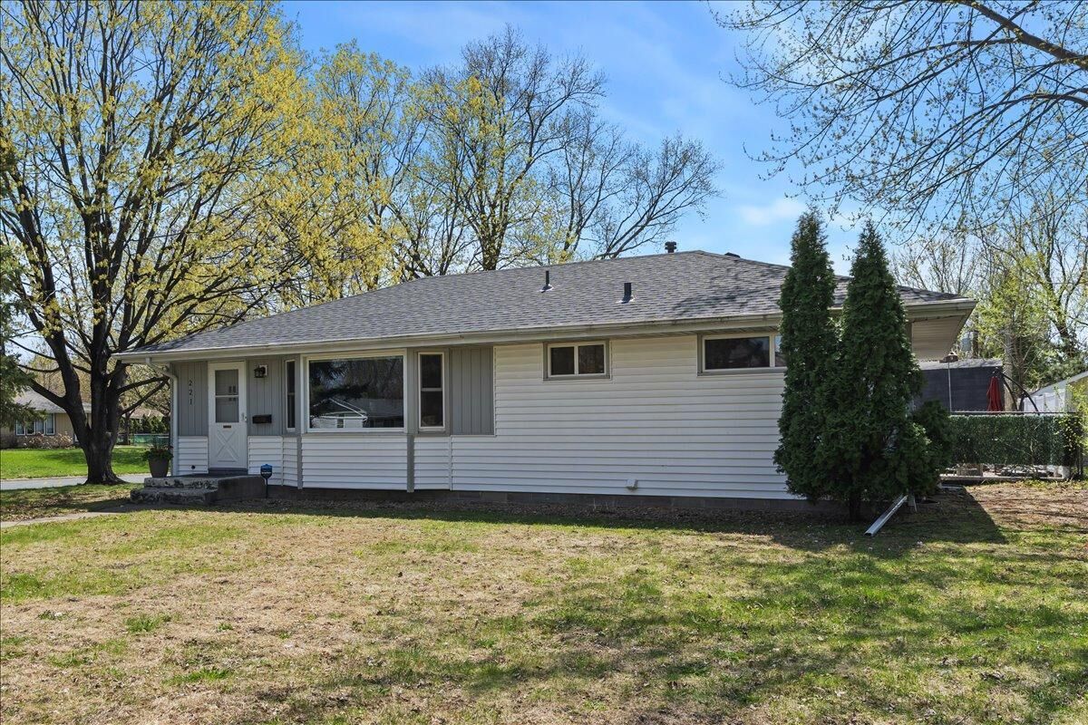 Property Photo: 221 E 94th Street MN 55420