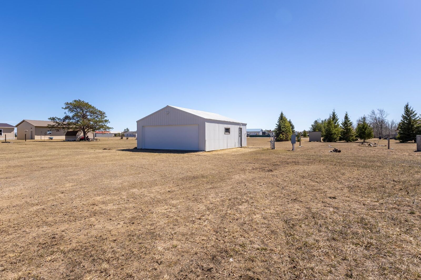 Property Photo:  2402 Tracy Court NW  MN 56601 