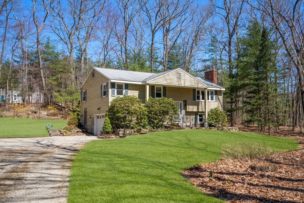 Property Photo:  155 Kelly Rd  MA 01534 