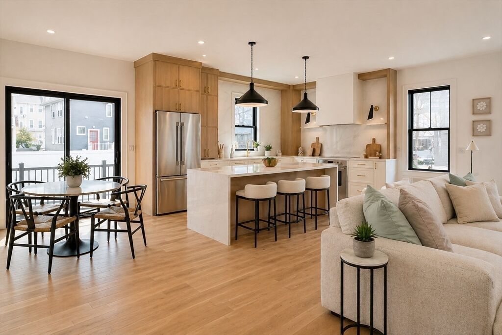 Property Photo:  17 South Waverly St 17  MA 02135 