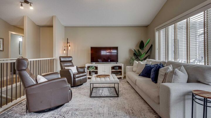 Photo de la propriété:  84 Isbister Close  AB T4R 0B9 