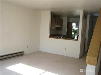 Property Photo: 10135 NE 137th Place 11 WA 98034