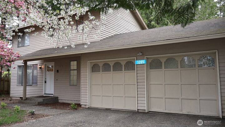 Property Photo:  3205  Westminster Drive SE  WA 98366 
