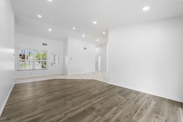 Property Photo: 9718 Lancaster Place FL 33434
