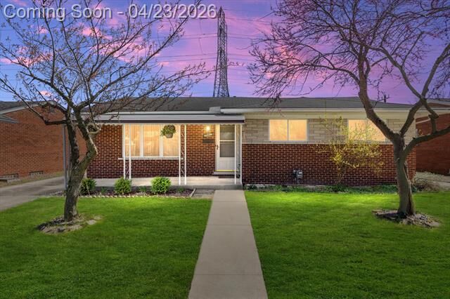 Property Photo:  31036 Palomino Avenue  MI 48093 