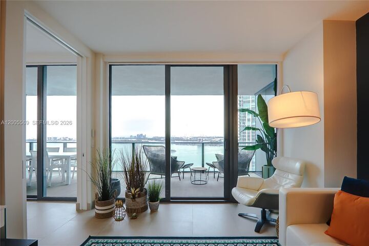 Property Photo:  650 NE 32nd St 4105  FL 33137 