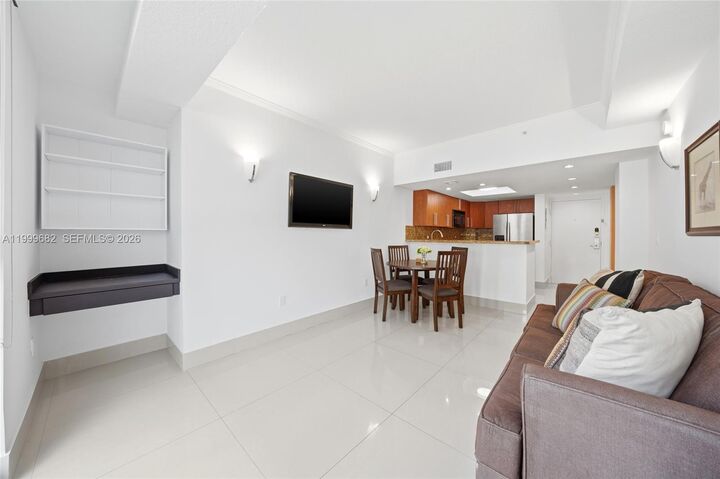 Property Photo:  2951 S Bayshore Dr 1111  FL 33133 