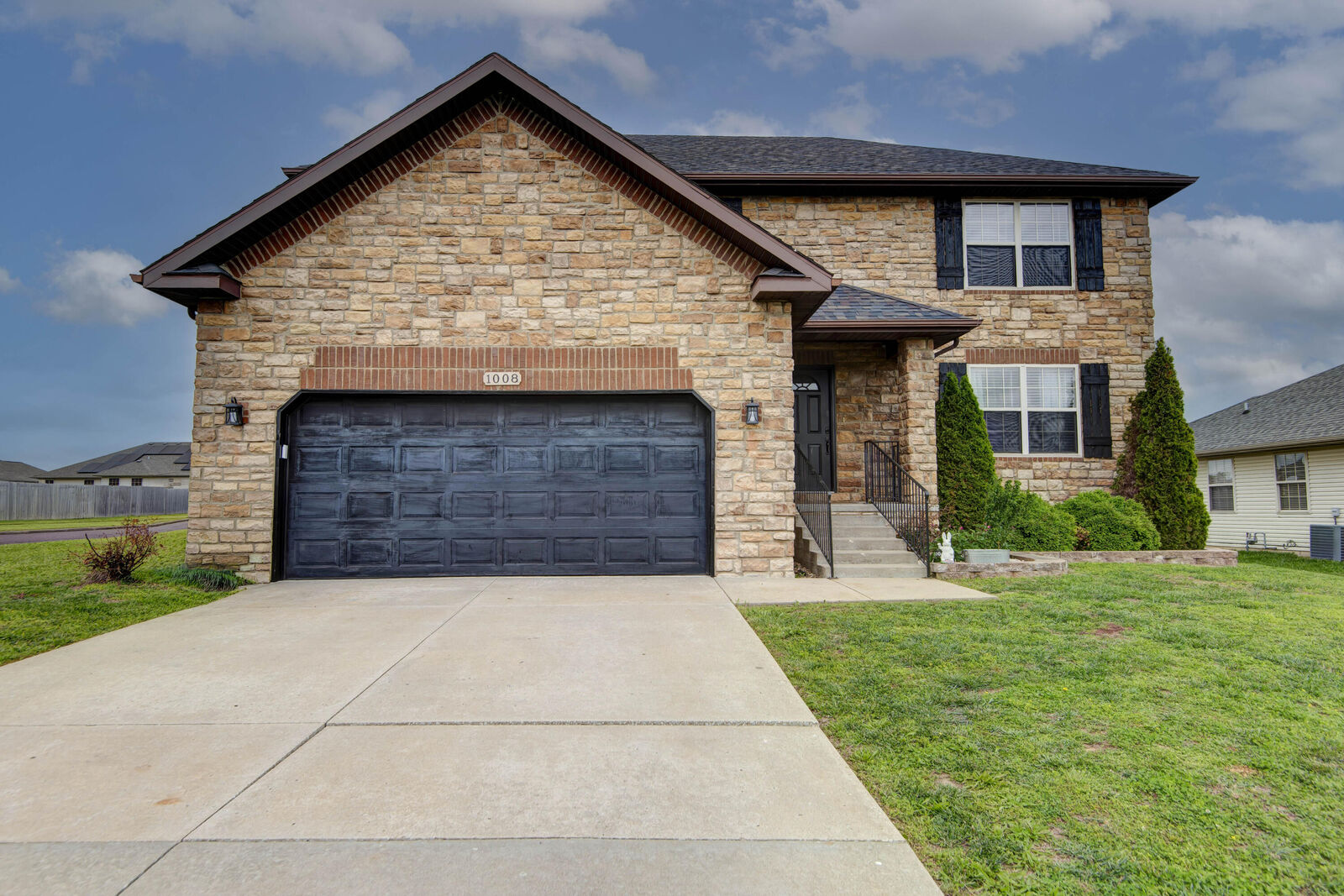 Property Photo: 1008 Aaron Avenue MO 65708