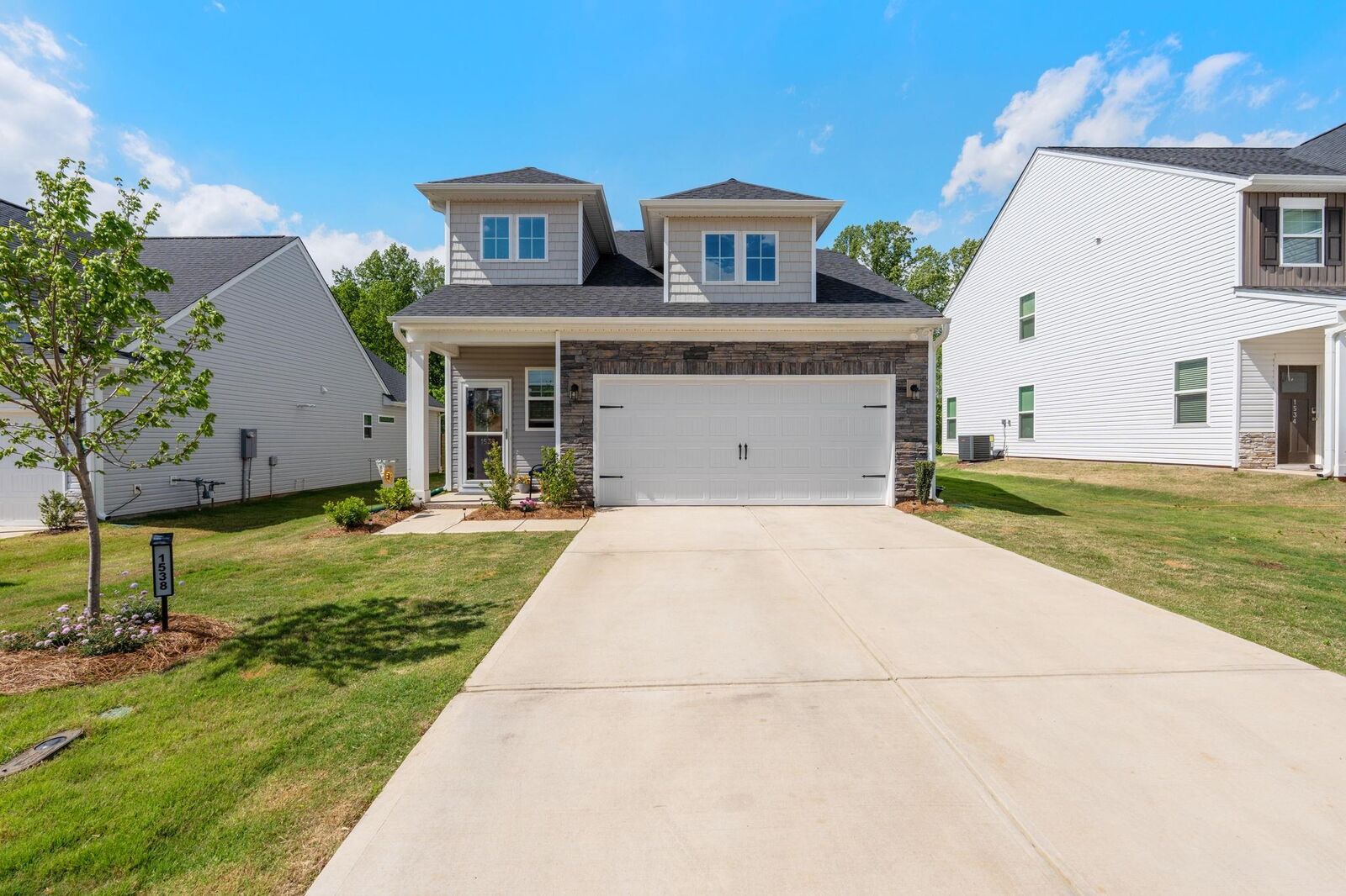 Property Photo:  1538 Honeybee Lane  SC 29365 