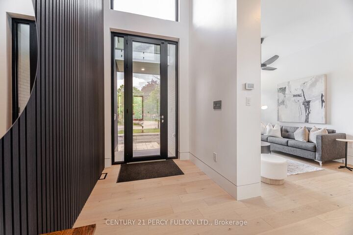 Property Photo:  10 Haida Court  ON M1C 3L1 