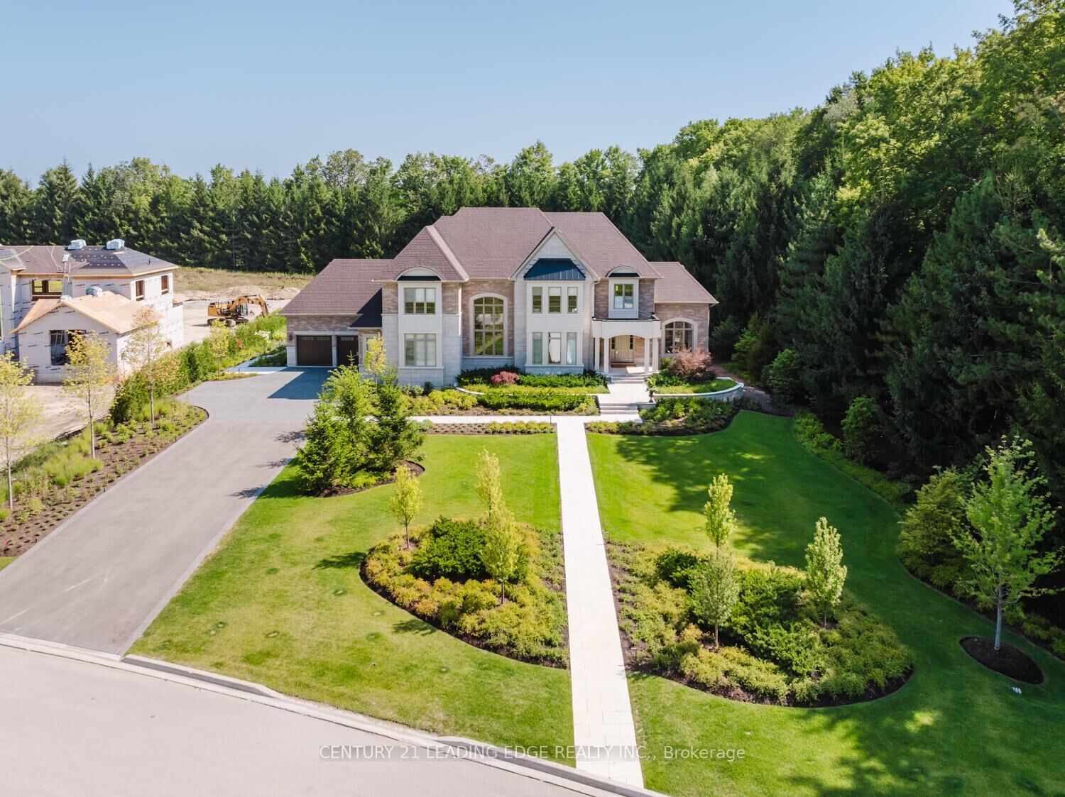 Property Photo:  43 Newton Reed Crescent  ON L9P 0R3 