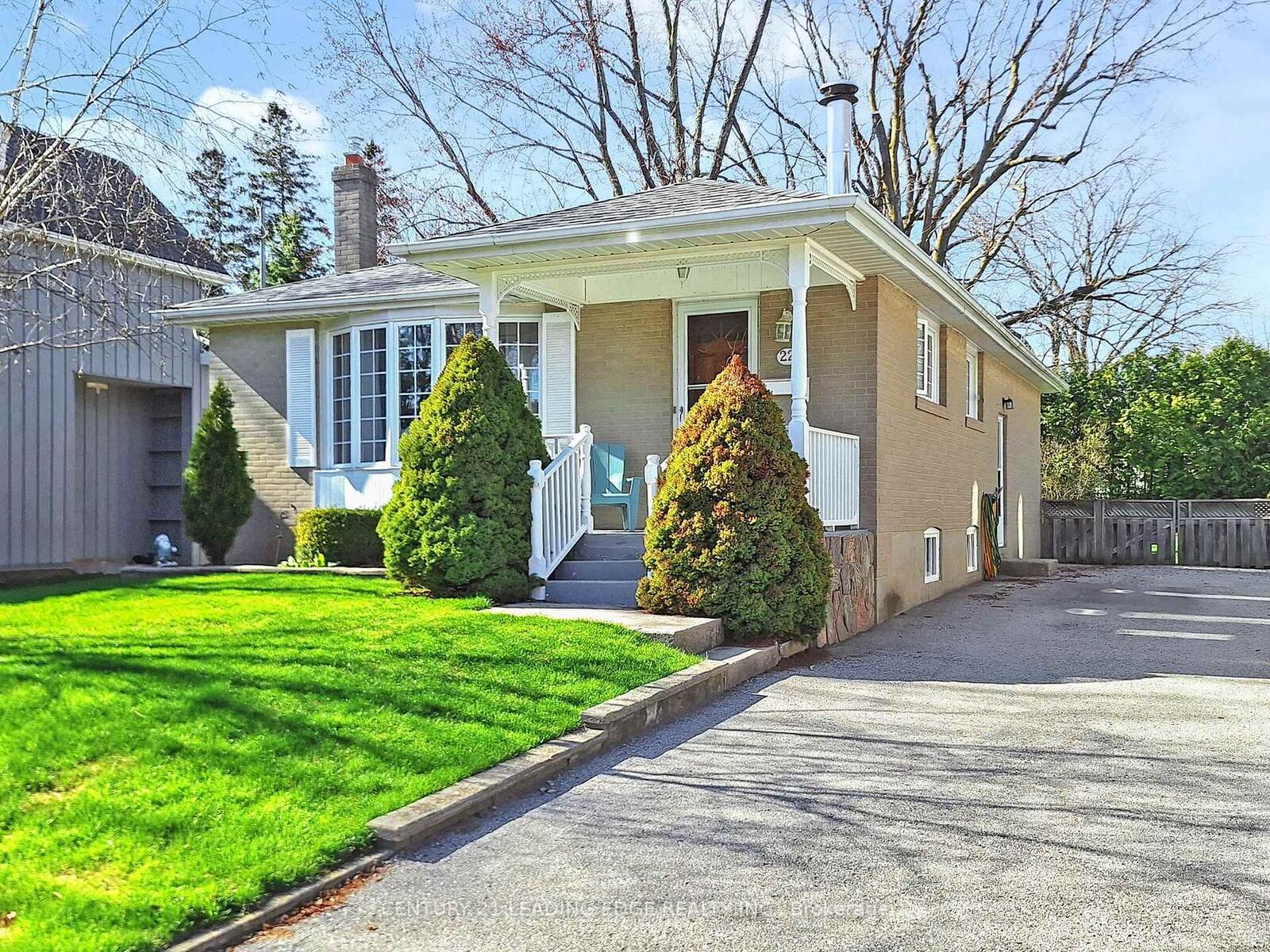 Property Photo:  22 Markham Street  ON L3P 2L3 