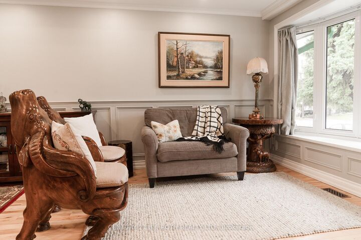 Property Photo:  43 Linelle Street  ON M2N 2J4 