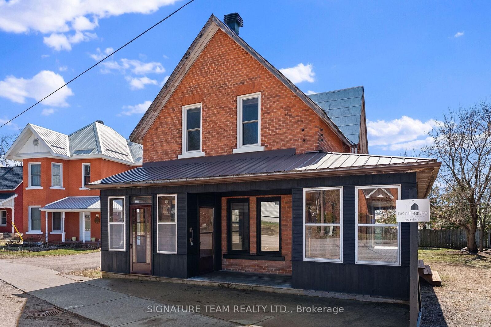 Property Photo: 23 Main Street ON K0J 1K0