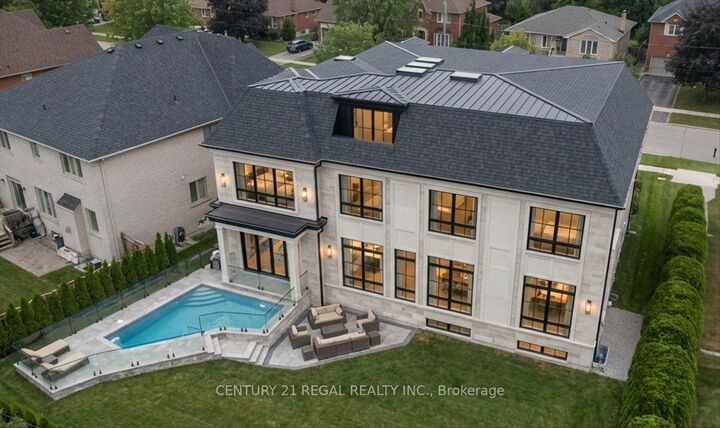 Property Photo:  11 Montressor Drive  ON M2P 1Y9 