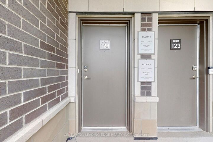 Photo de la propriété:  1711 Pure Springs Boulevard 124  ON L1X 0E3 