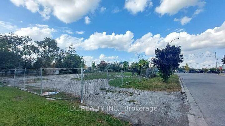 1061 Elgin Mills Road E Lot A — photo 1
