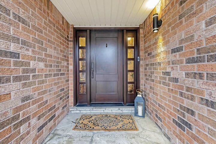Property Photo:  1531 Polesden Drive  ON L5G 4P8 