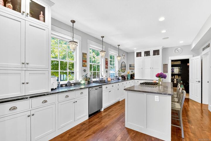 Property Photo:  4455 Elizabeth St  BC V9Y 6L4 