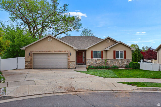 Property Photo: 555 W 2350 N UT 84041