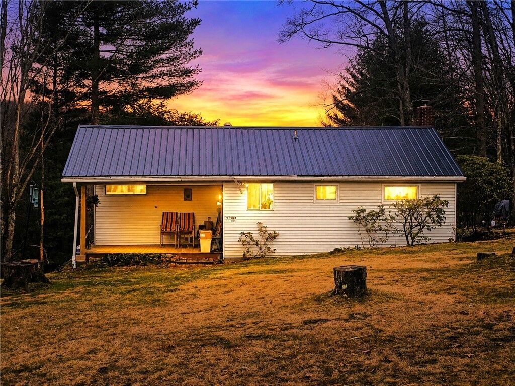 Property Photo:  97 Robin Ln  PA 16258 