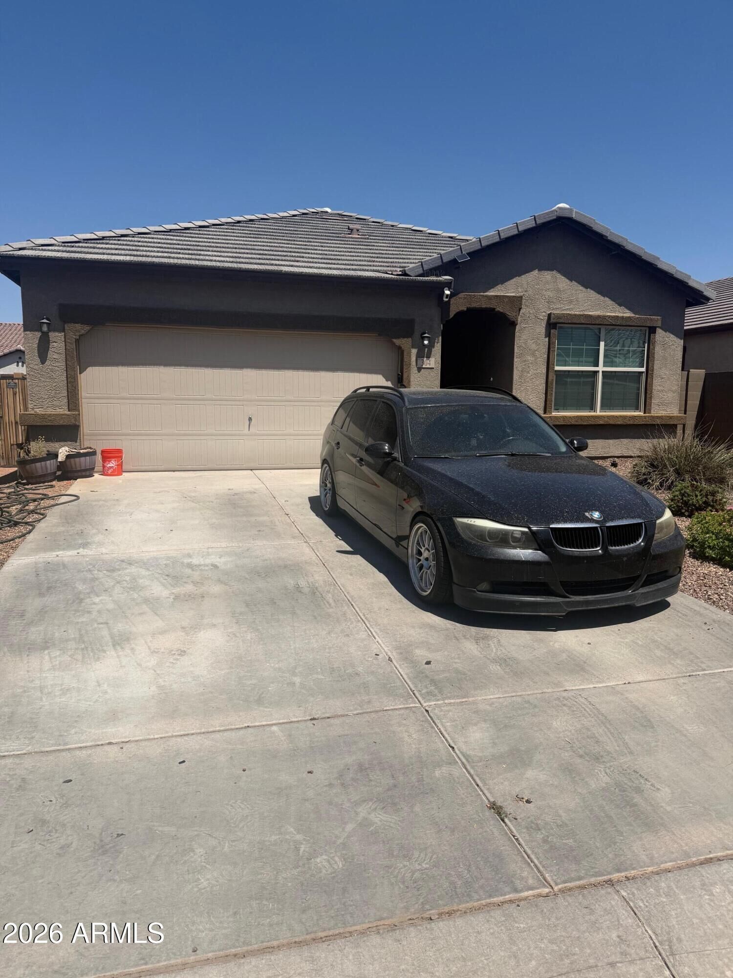 Property Photo: 304 W White Sands Drive AZ 85140