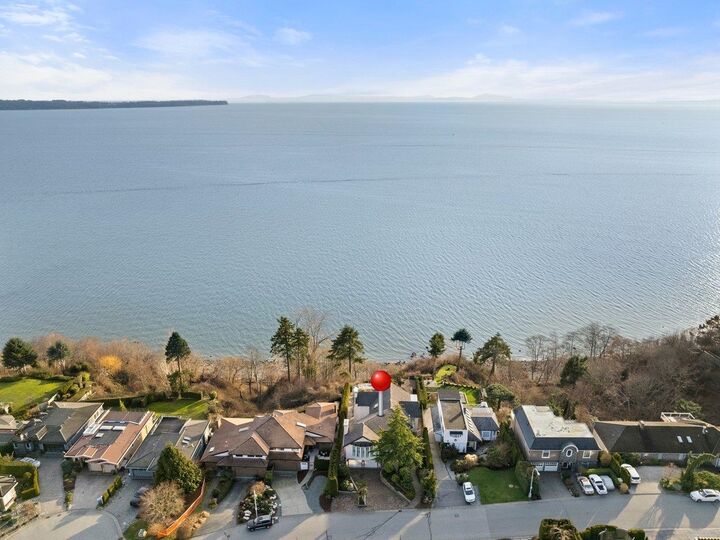 Property Photo: 13158 13 Avenue BC V4A 1B8